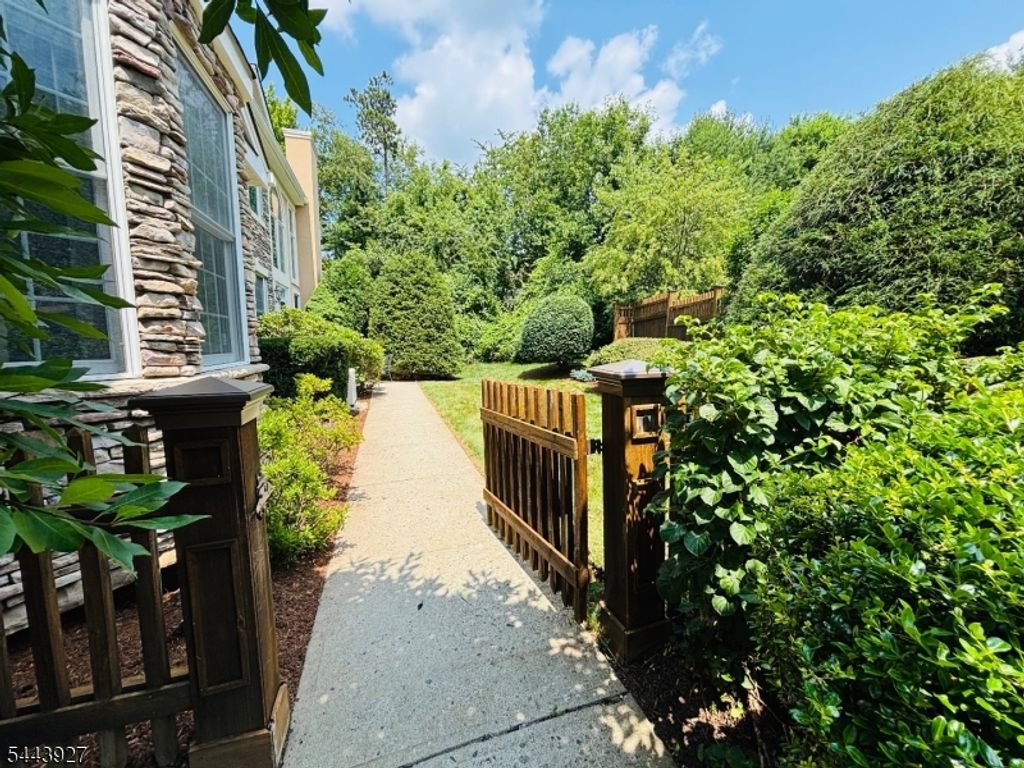7 Dickerson Ct, Chester Twp., NJ 07930 — photo 4
