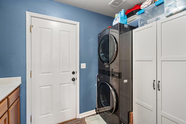 3267 Ford Drive, Medford, OR 97504