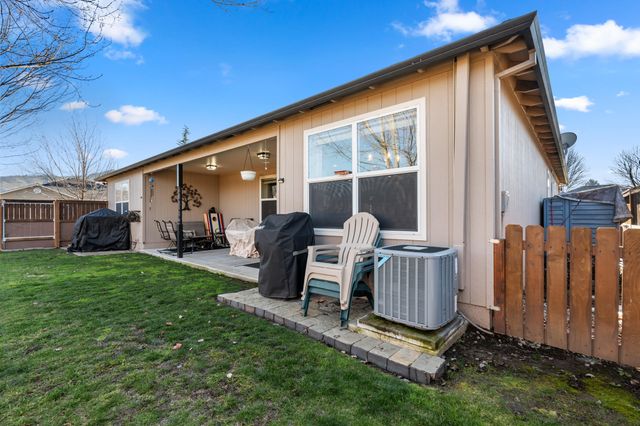 3267 Ford Drive, Medford, OR 97504