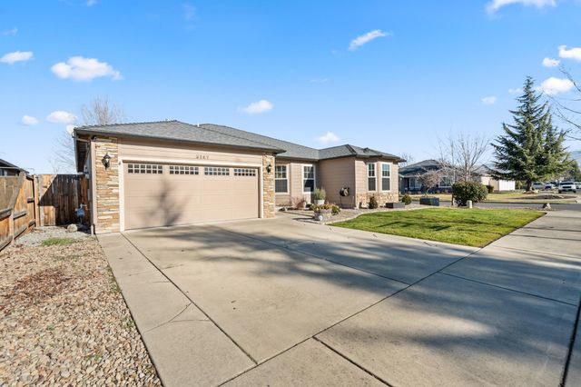 3267 Ford Drive, Medford, OR 97504