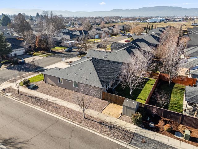 3267 Ford Drive, Medford, OR 97504