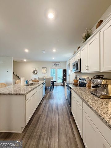 64 Hargrave Avenue, Bethlehem, GA 30620