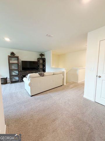 64 Hargrave Avenue, Bethlehem, GA 30620