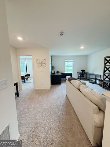64 Hargrave Avenue, Bethlehem, GA 30620