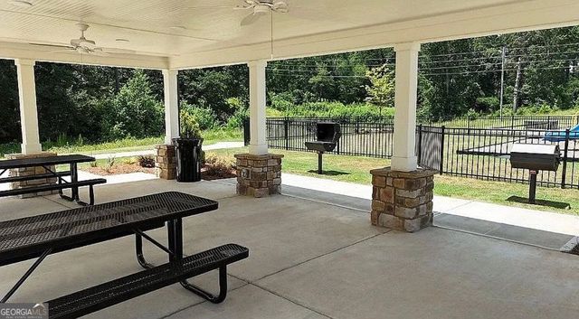 64 Hargrave Avenue, Bethlehem, GA 30620