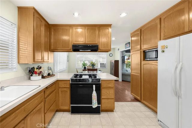 12526 Chadwell Street, Lakewood, CA 90715