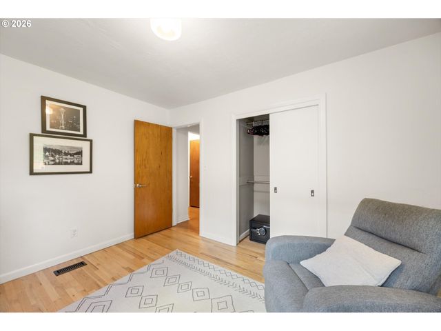 441 9TH St, Lake Oswego, OR 97034