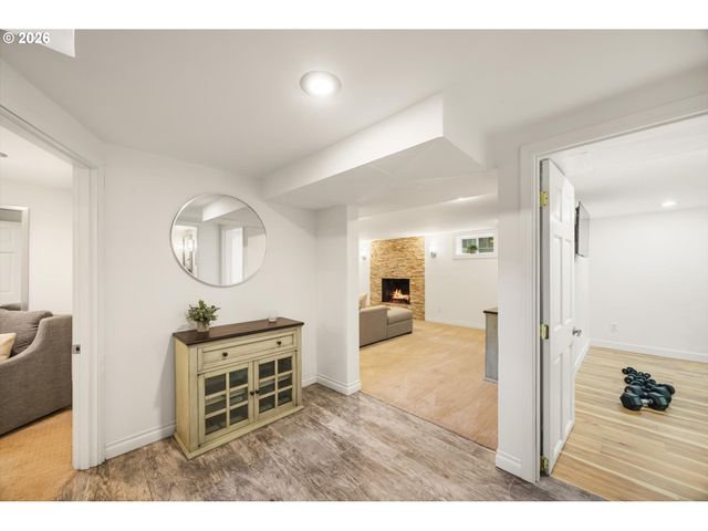 441 9TH St, Lake Oswego, OR 97034