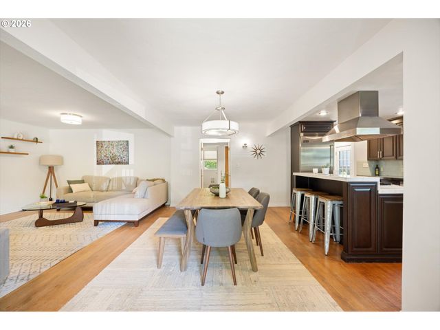 441 9TH St, Lake Oswego, OR 97034