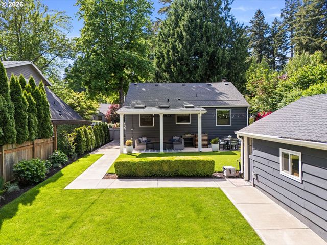 441 9TH St, Lake Oswego, OR 97034