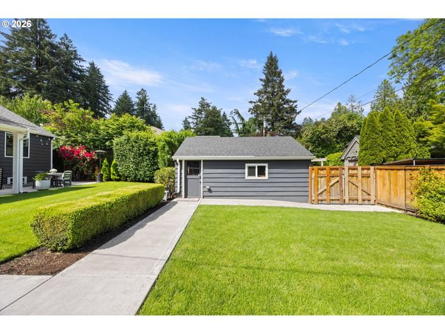 441 9TH St, Lake Oswego, OR 97034
