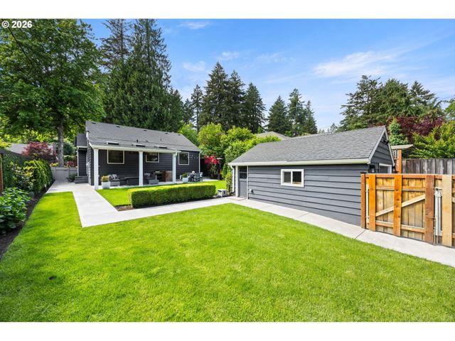 441 9TH St, Lake Oswego, OR 97034