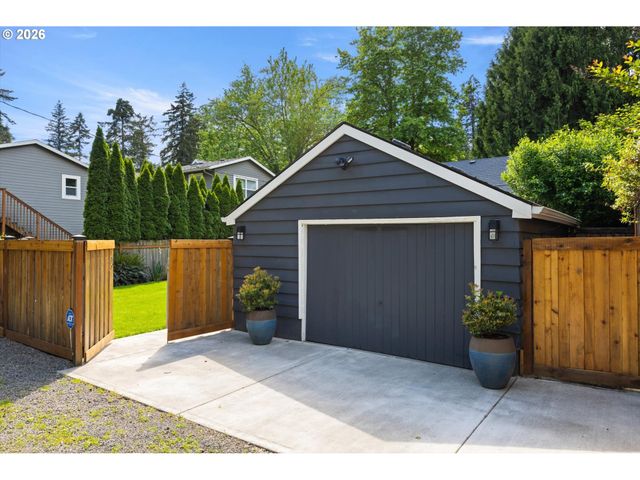 441 9TH St, Lake Oswego, OR 97034