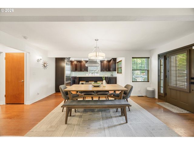 441 9TH St, Lake Oswego, OR 97034