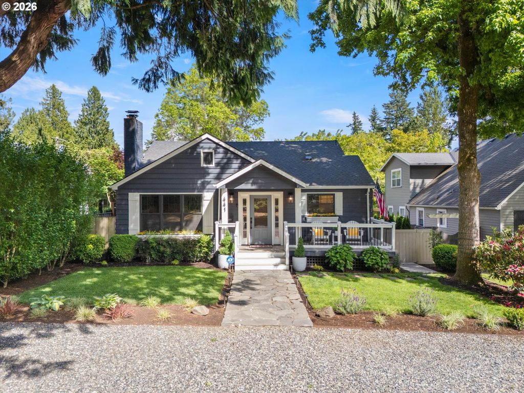 441 9TH St, Lake Oswego, OR 97034