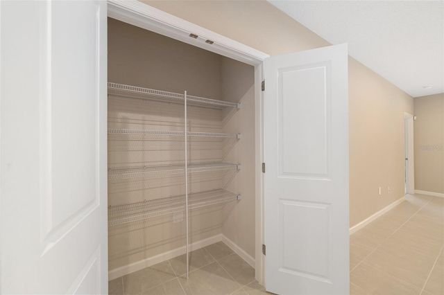 1183 TURTLE ISLAND RD, Lady Lake, FL 32159