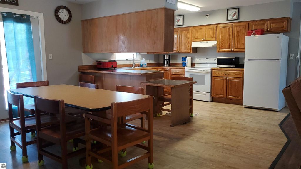 Image 5 of property listing at 340 N Second Street, Stanton, MI 48888