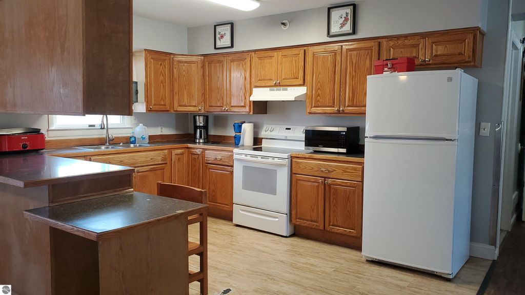 Image 8 of property listing at 340 N Second Street, Stanton, MI 48888