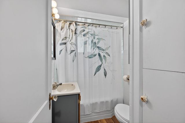 111 Rosebud Avenue, Waterloo, IA 50701