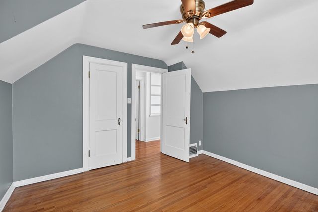 111 Rosebud Avenue, Waterloo, IA 50701