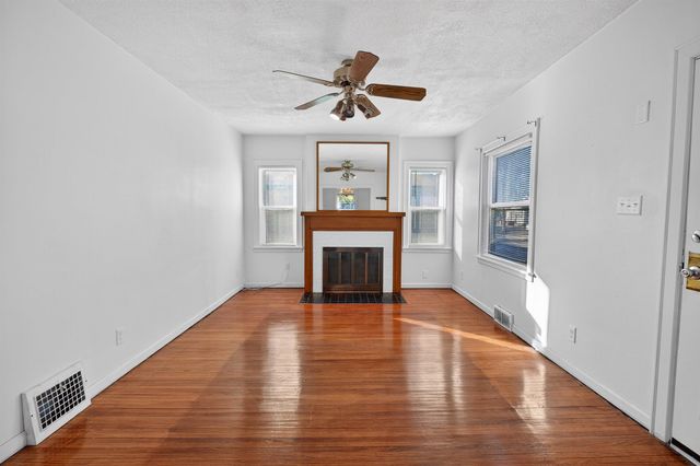 111 Rosebud Avenue, Waterloo, IA 50701