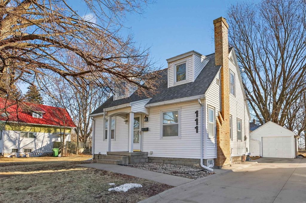 111 Rosebud Avenue, Waterloo, IA 50701