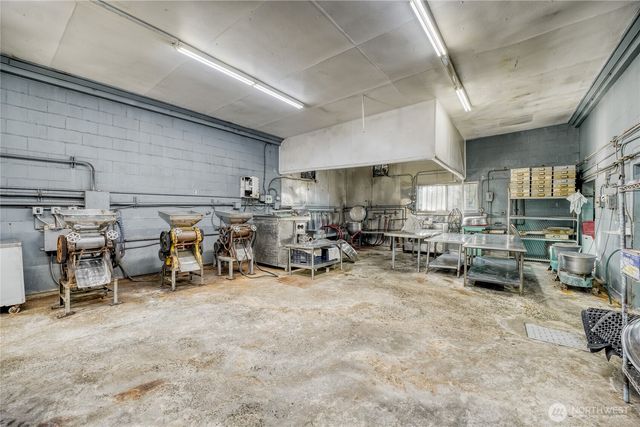 3819 94th Street SW, Lakewood, WA 98499