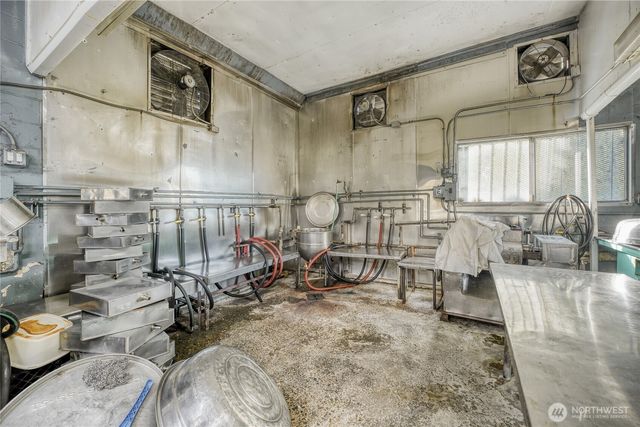 3819 94th Street SW, Lakewood, WA 98499