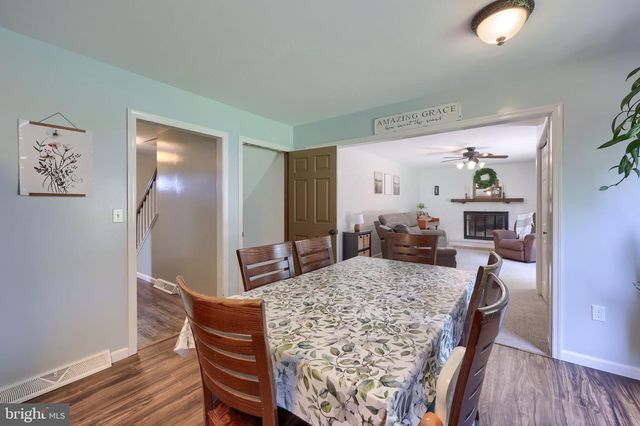 219 TOBACCO RD, Ephrata, PA 17522