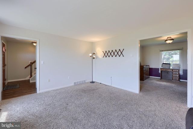 219 TOBACCO RD, Ephrata, PA 17522