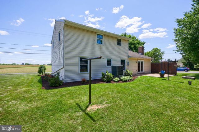 219 TOBACCO RD, Ephrata, PA 17522