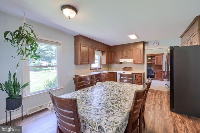 219 TOBACCO RD, Ephrata, PA 17522