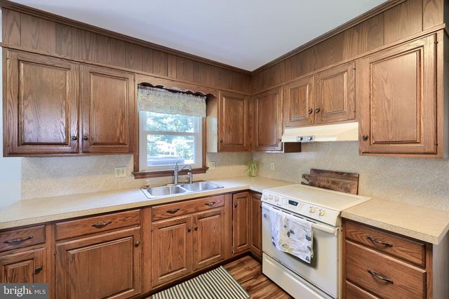 219 TOBACCO RD, Ephrata, PA 17522