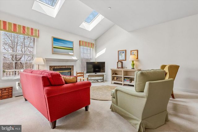 822 CREEKVIEW DR, Penllyn, PA 19422