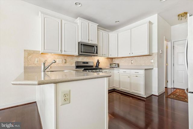 822 CREEKVIEW DR, Penllyn, PA 19422