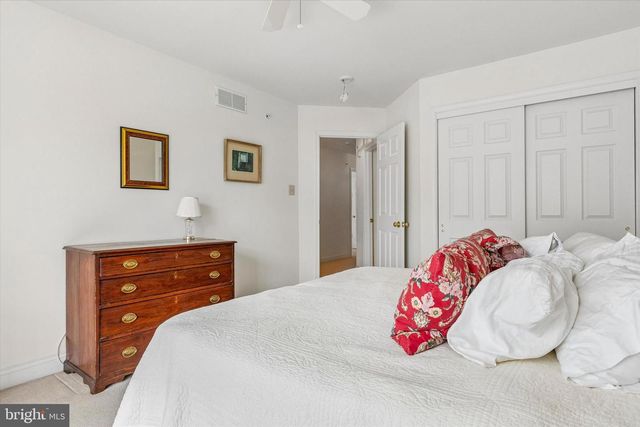 822 CREEKVIEW DR, Penllyn, PA 19422