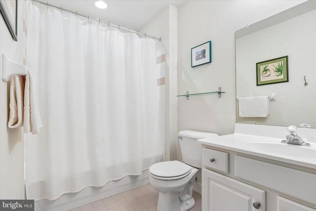 822 CREEKVIEW DR, Penllyn, PA 19422