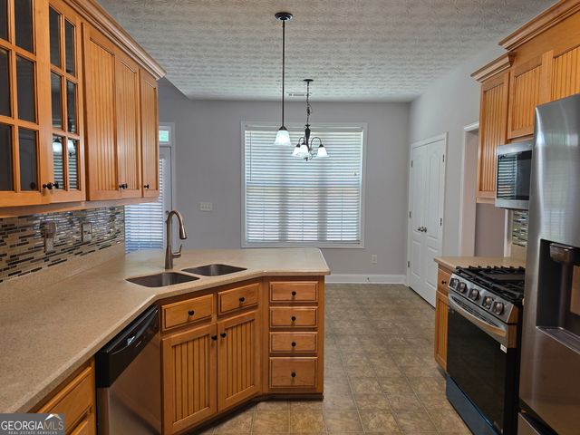 110 Lexington Park Drive, Lagrange, GA 30241
