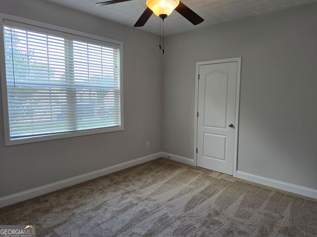 110 Lexington Park Drive, Lagrange, GA 30241