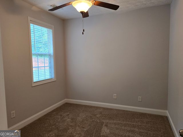 110 Lexington Park Drive, Lagrange, GA 30241