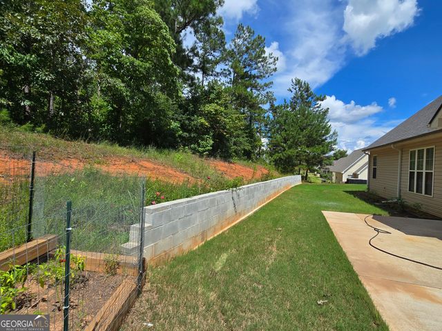 110 Lexington Park Drive, Lagrange, GA 30241