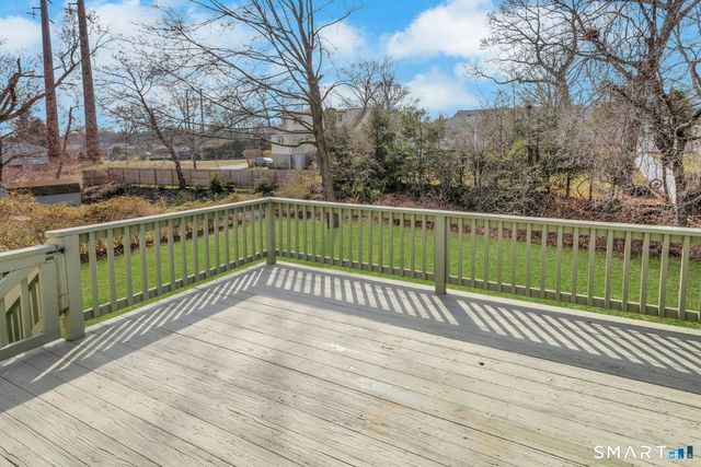 25 Quinsey Drive, Bridgeport, CT 06606