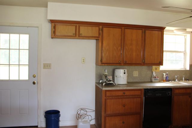 120 FM 2064 N, Jacksonville, TX 75766