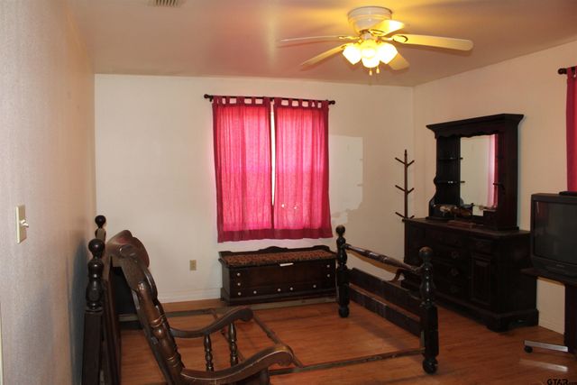 120 FM 2064 N, Jacksonville, TX 75766