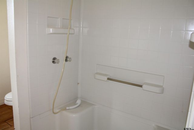 120 FM 2064 N, Jacksonville, TX 75766