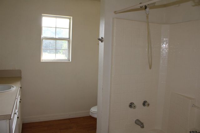 120 FM 2064 N, Jacksonville, TX 75766