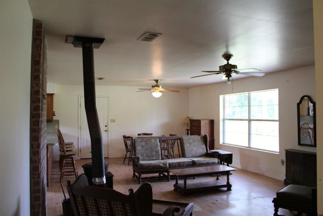 120 FM 2064 N, Jacksonville, TX 75766