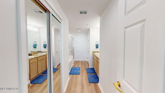 2230 Beach Drive, 1103, Gulfport, MS 39507