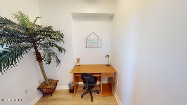 2230 Beach Drive, 1103, Gulfport, MS 39507