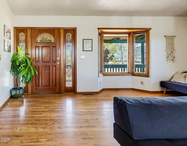 320 Gaerky Creek Road, Ashland, OR 97520